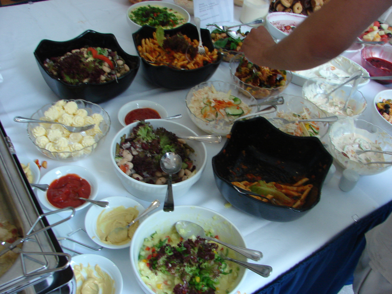Illustration for article titled Lunchtime At Games Convention 2008